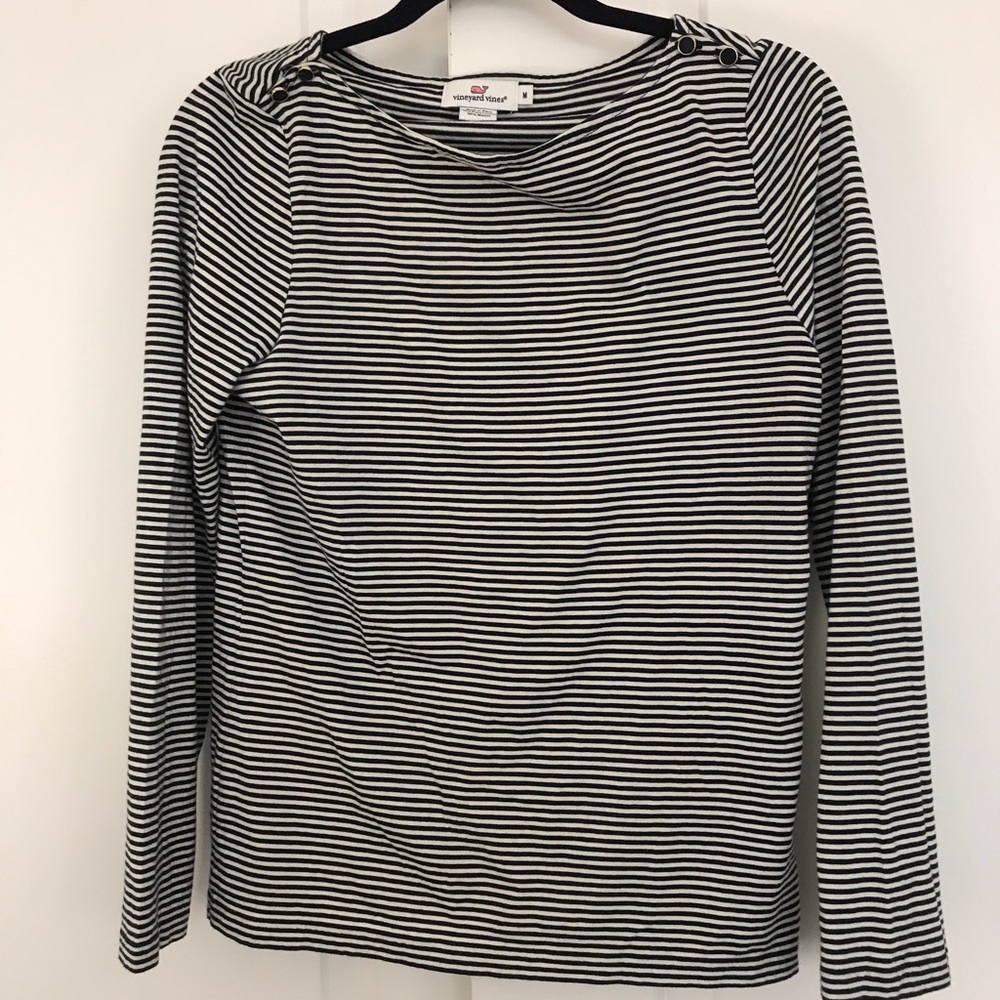 Vineyard Vines knit shirt